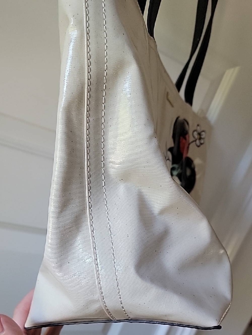 kate spade New York Cream Minnie Mouse Tote with Black Leather Handles~Like New - Picture 8 of 16